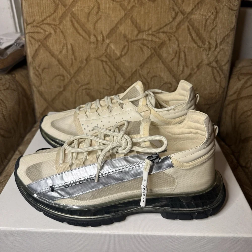 GIVENCHY Spectre Logo Low-Top Sneakers‎ Size 41 Excellent! $750 Retail